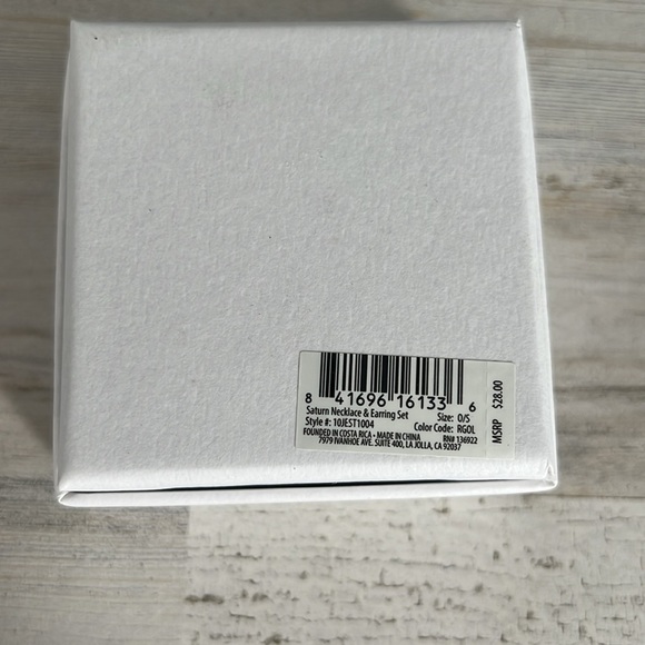 Pura Vida Necklace & Earring Set - Picture 4 of 4